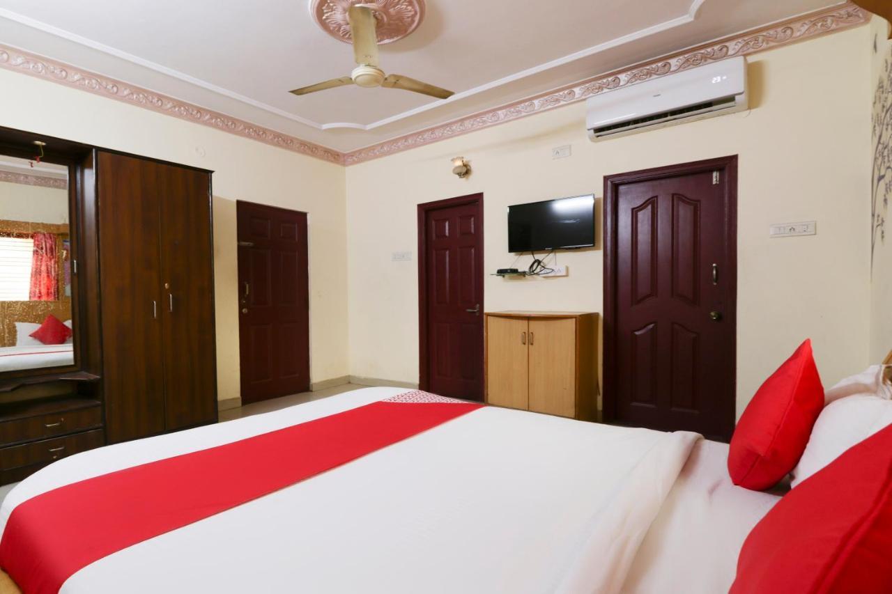 Hôtel Oyo 71675 New Aishwarya Comforts à Bangalore Extérieur photo