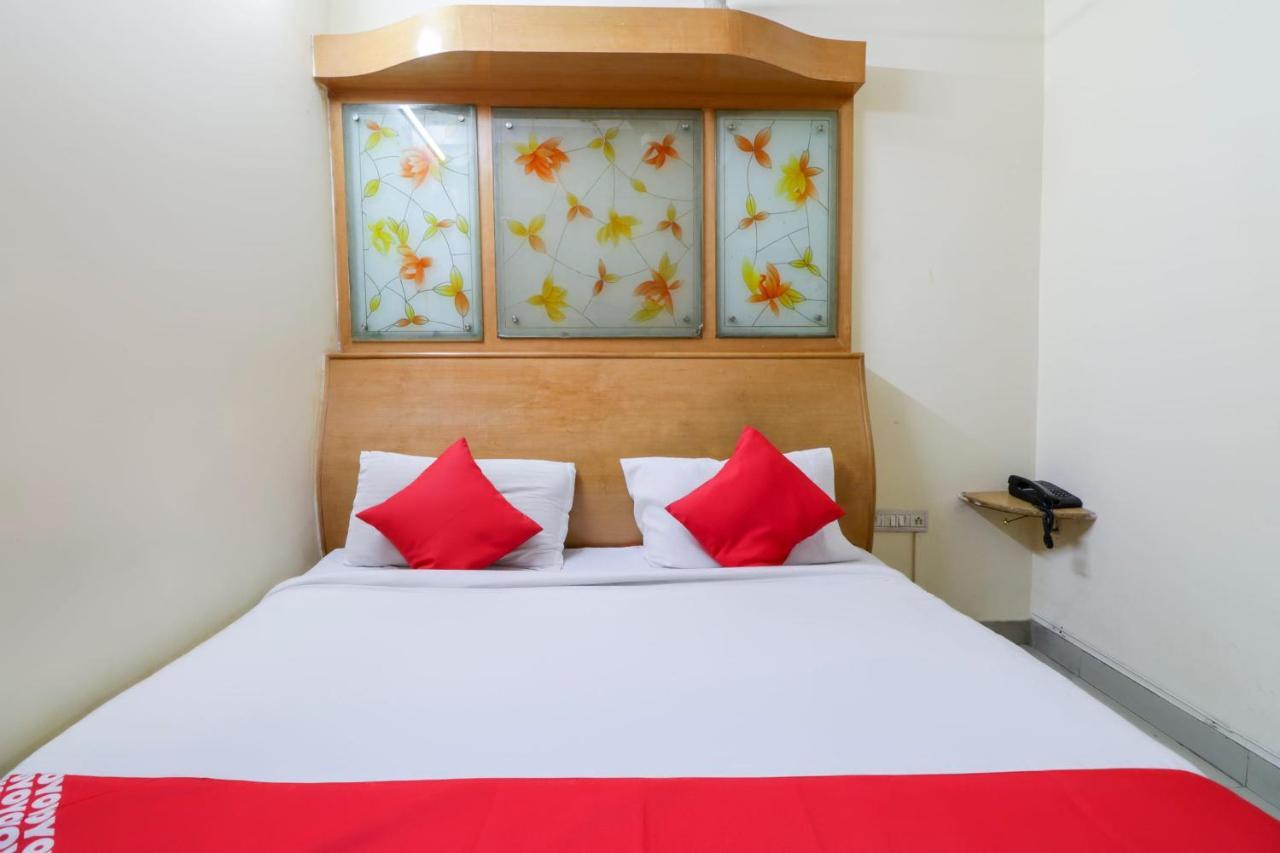 Hôtel Oyo 71675 New Aishwarya Comforts à Bangalore Extérieur photo